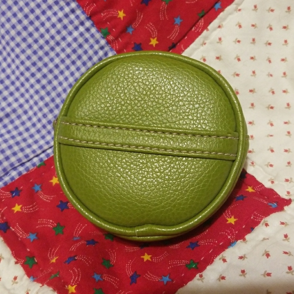 Genuine green pebbled leather coin purse